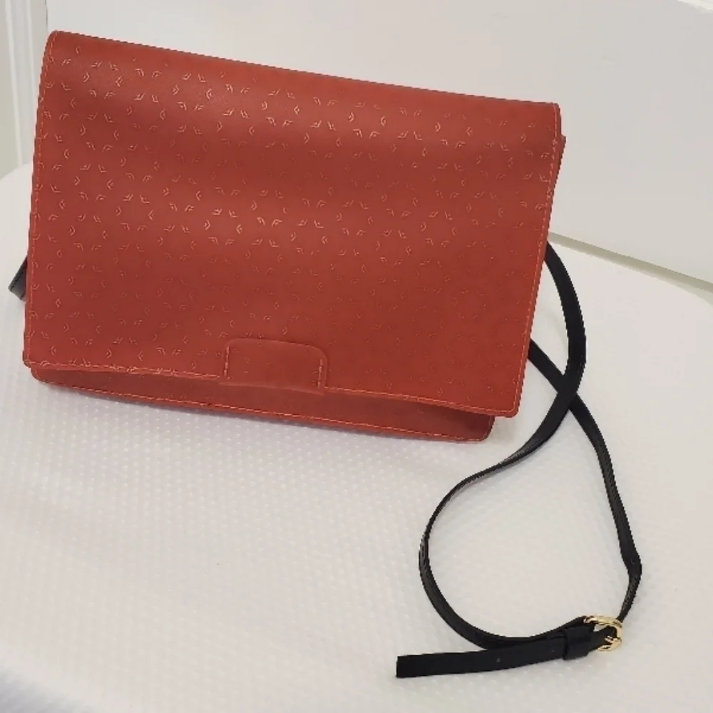 GIANNI CHIARINI GUM CROSSBODY, UNIQUE Red/Gold